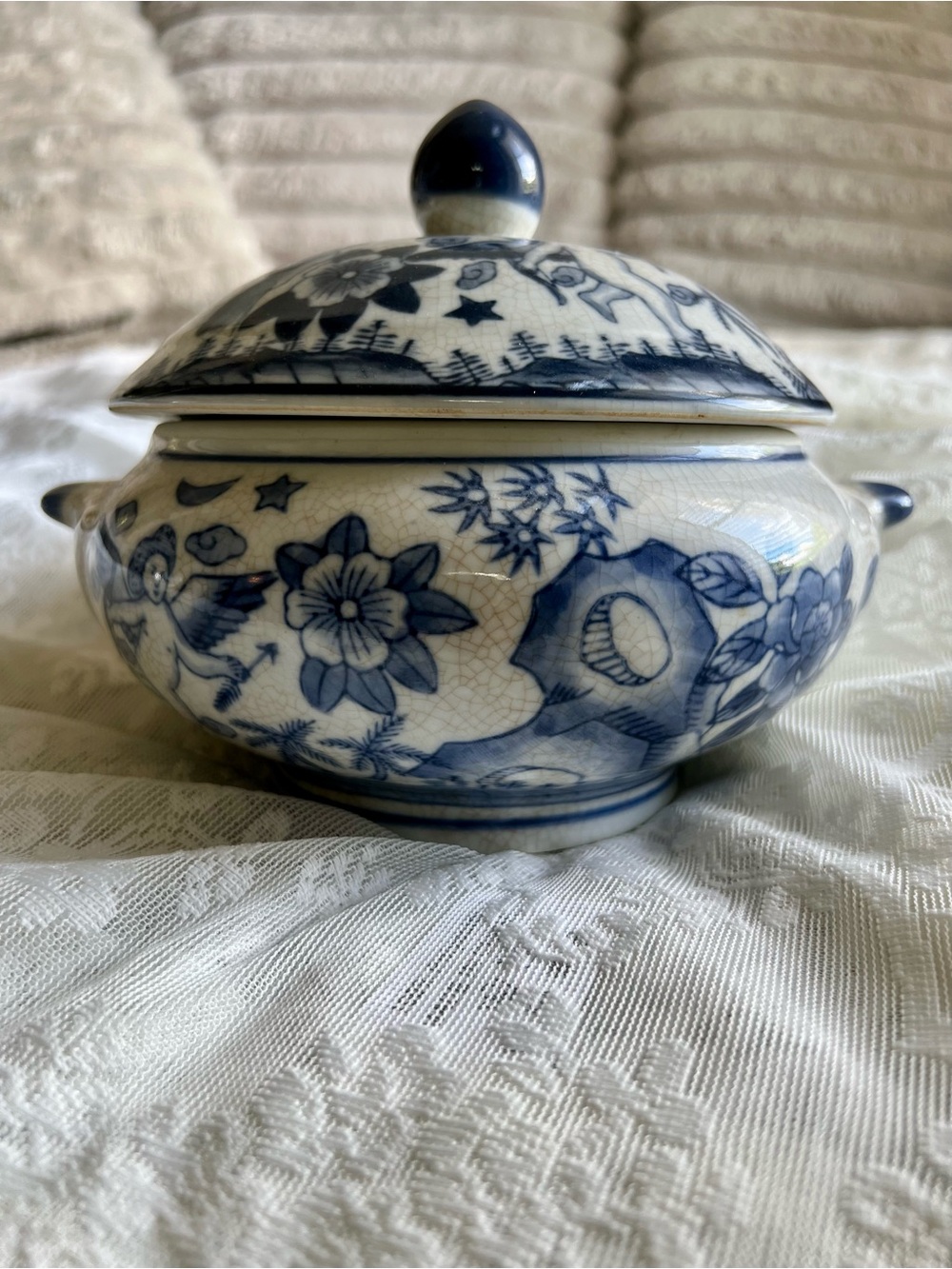 Vintage Blue & White Porcelain Tureen - Picture 2 of 4